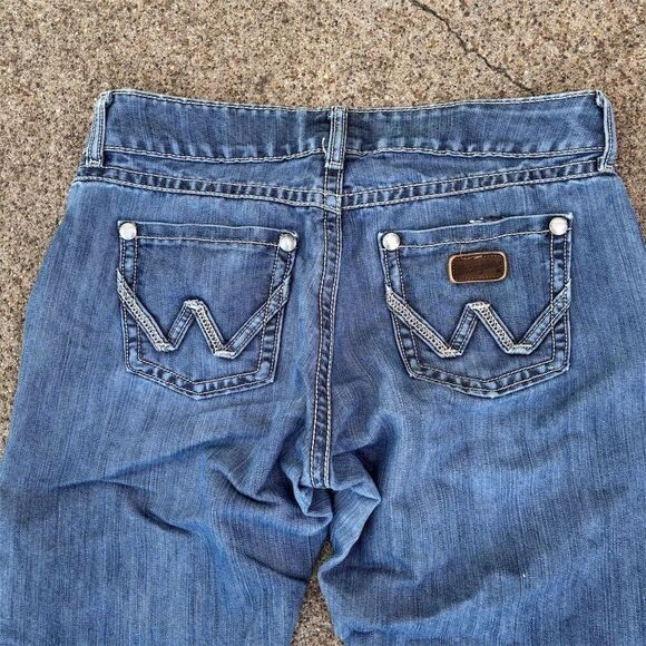 Wrangler Women's‎ Bootcut Jeans Size 7 Blue Mid-Rise 5-Pocket Design - Picture 5 of 6